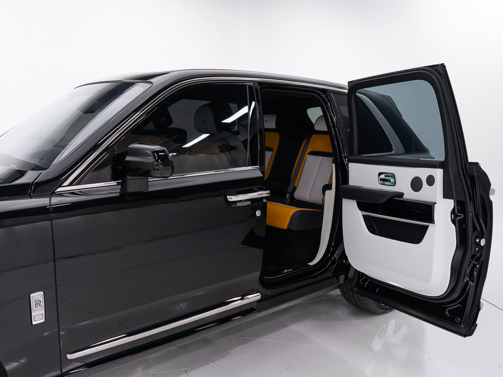 Certified 2026 Rolls-Royce Cullinan w/ Interior Detailing Package AWD/4WD image 21