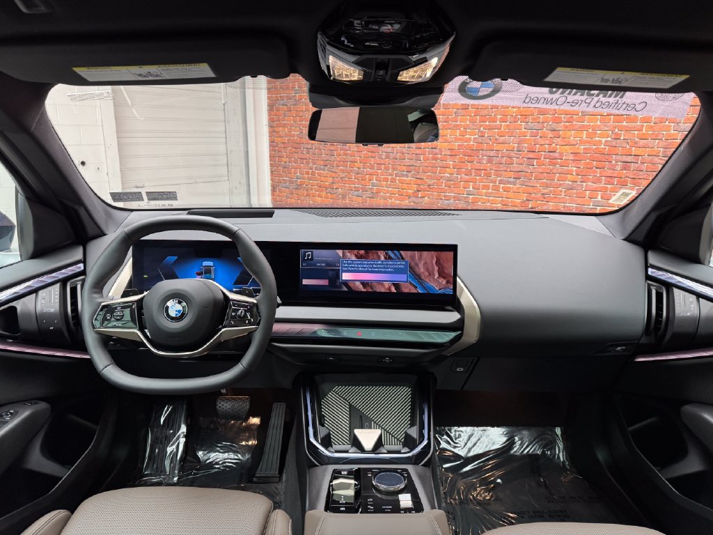 Certified 2025 BMW X3 xDrive30i w/ Premium Package AWD/4WD image 14