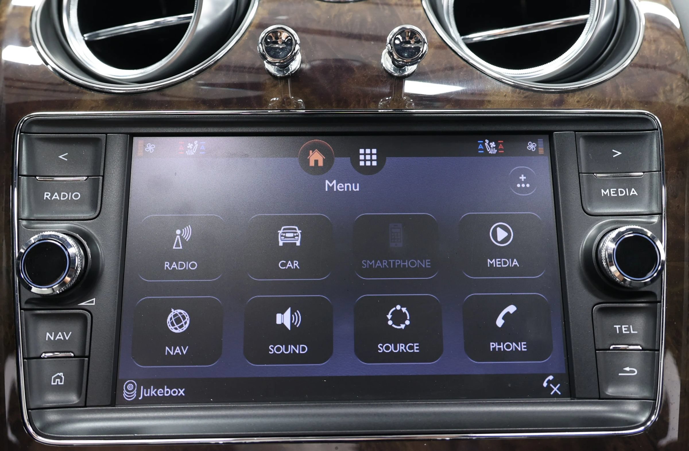 Used 2020 Bentley Bentayga Plug-In Hybrid AWD/4WD image 36