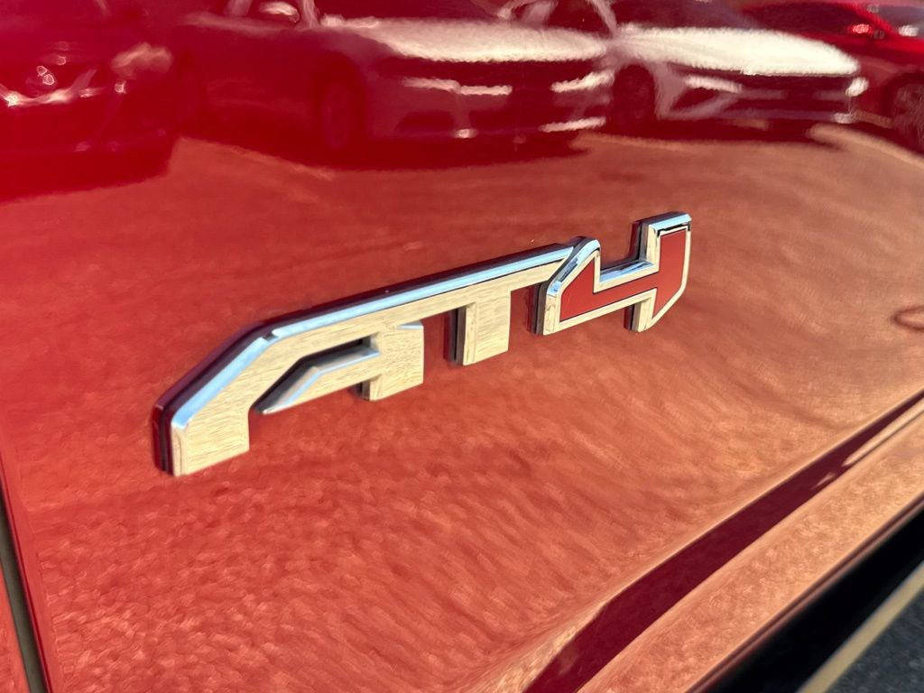 Used 2023 GMC Yukon AT4 w/ AT4 Premium Package AWD/4WD image 30