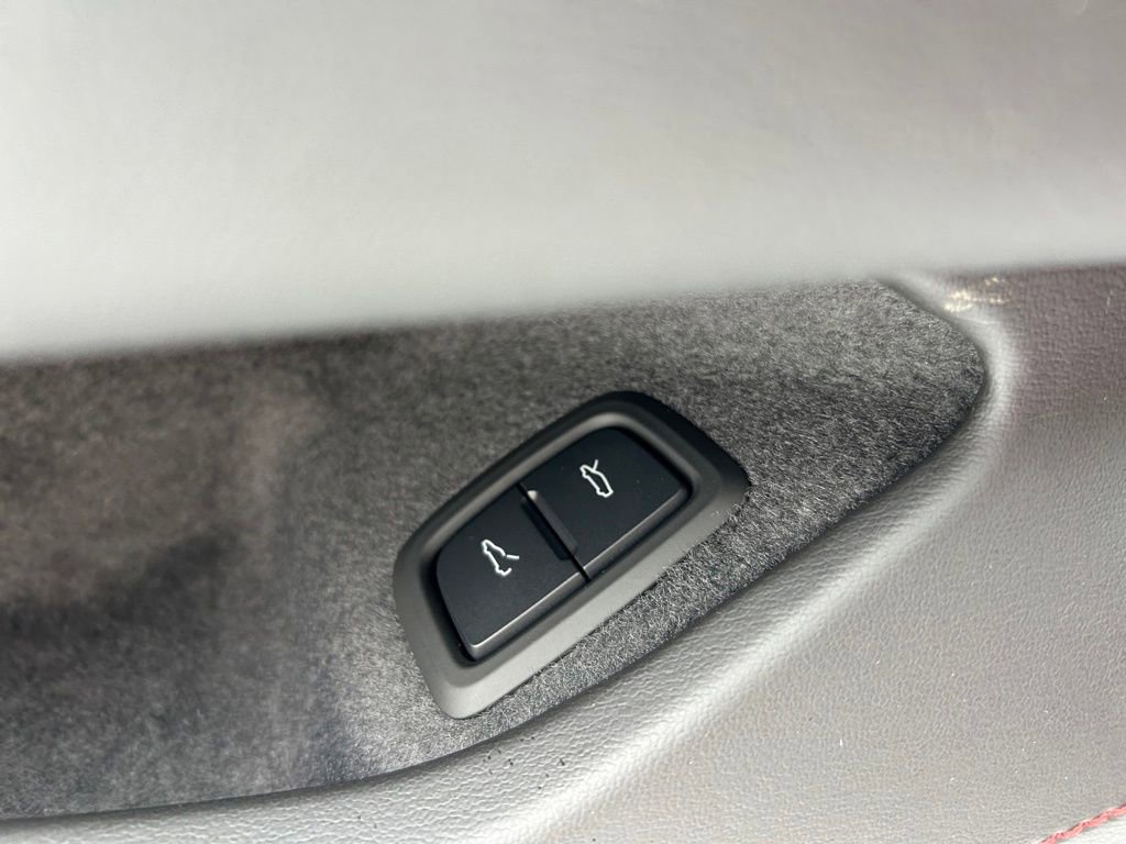 Used 2025 Chevrolet Corvette Z06 w/ Battery Protection Package image 43