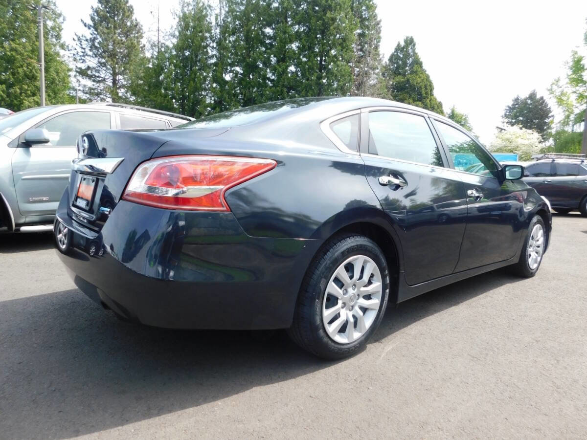 Used 2013 Nissan Altima 2.5 FWD image 2