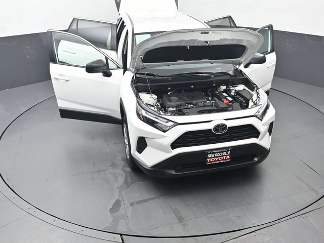 Used 2023 Toyota RAV4 LE AWD/4WD image 52