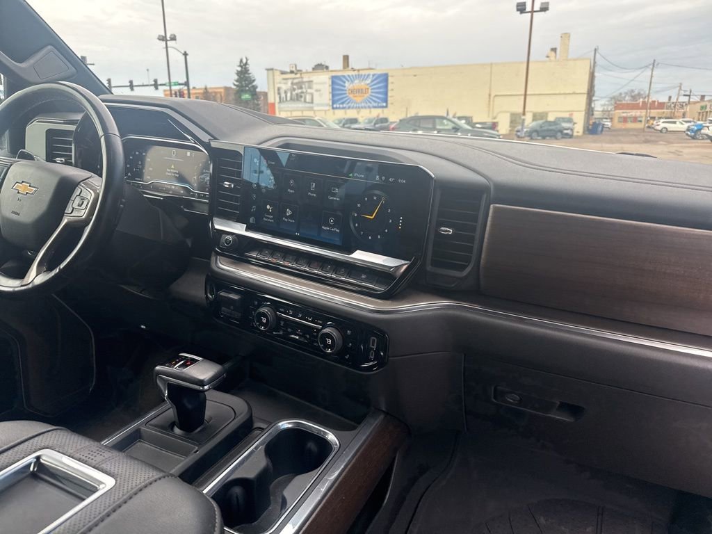 Certified 2022 Chevrolet Silverado 1500 High Country w/ Z71 Off-Road Package AWD/4WD image 33