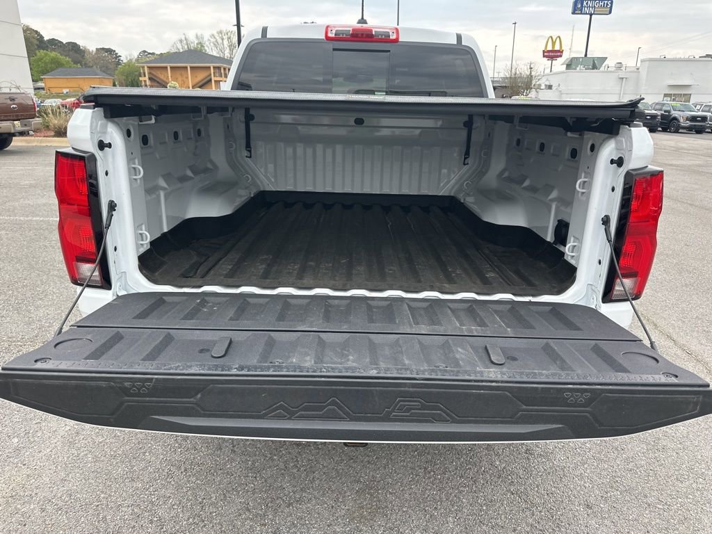 Used 2024 Chevrolet Colorado LT w/ LT Convenience Package III image 12