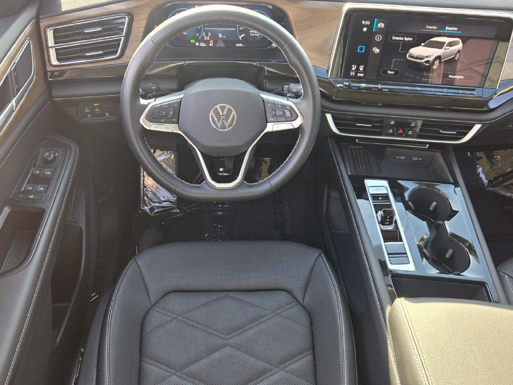 Certified 2026 Volkswagen Atlas SE FWD image 14