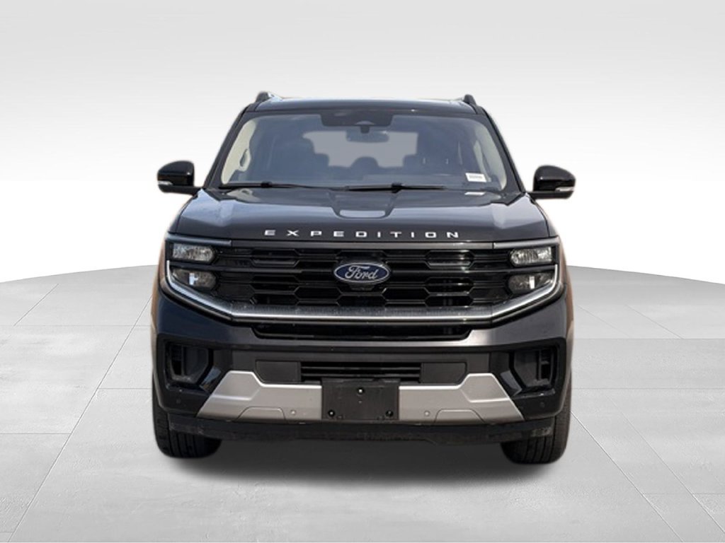 Used 2025 Ford Expedition Max Platinum AWD/4WD image 4