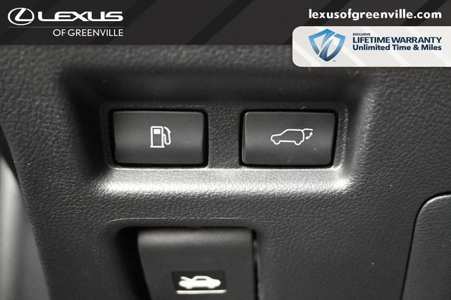 Used 2025 Lexus UX 300h FWD image 12