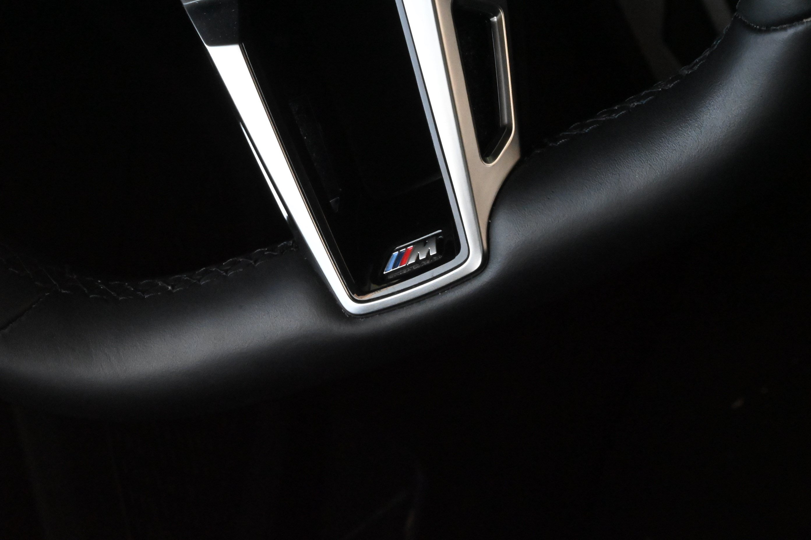 Certified 2024 BMW i7 eDrive50 w/ M Sport Package RWD image 25