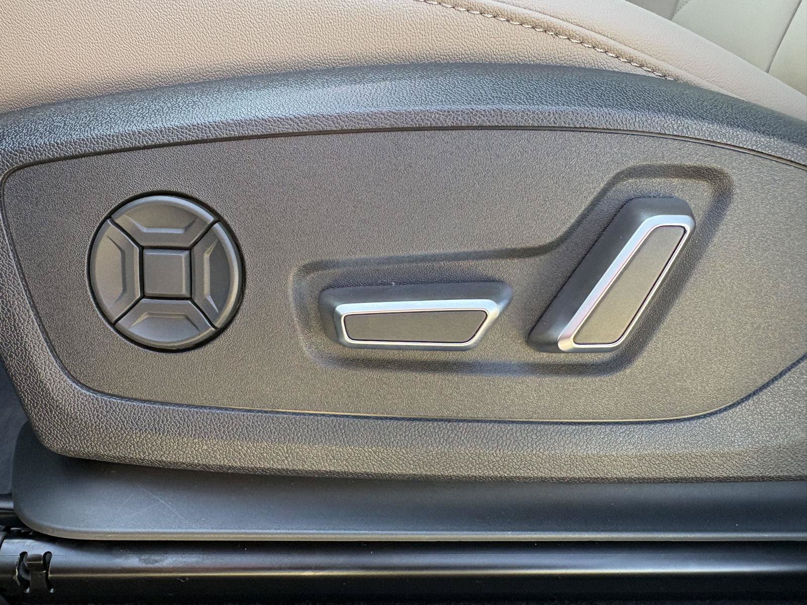 New 2026 Audi Q3 quattro 2.0T AWD/4WD image 11