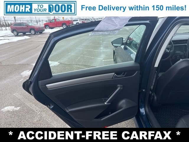 Used 2021 Volkswagen Passat 2.0T SE image 30