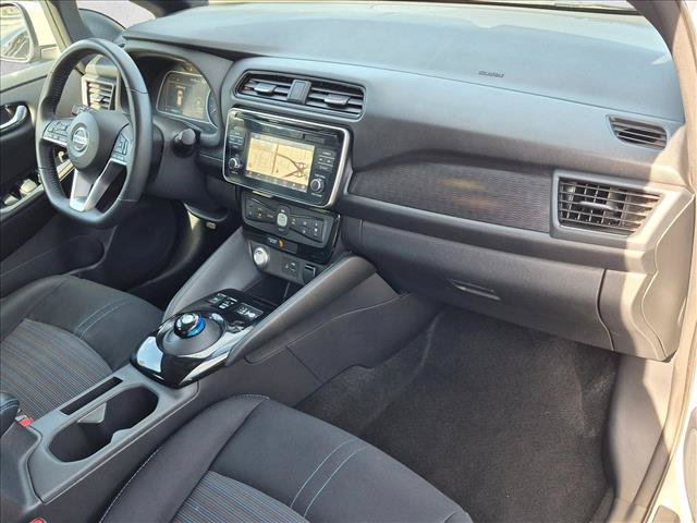 Used 2018 Nissan Leaf SV FWD image 21