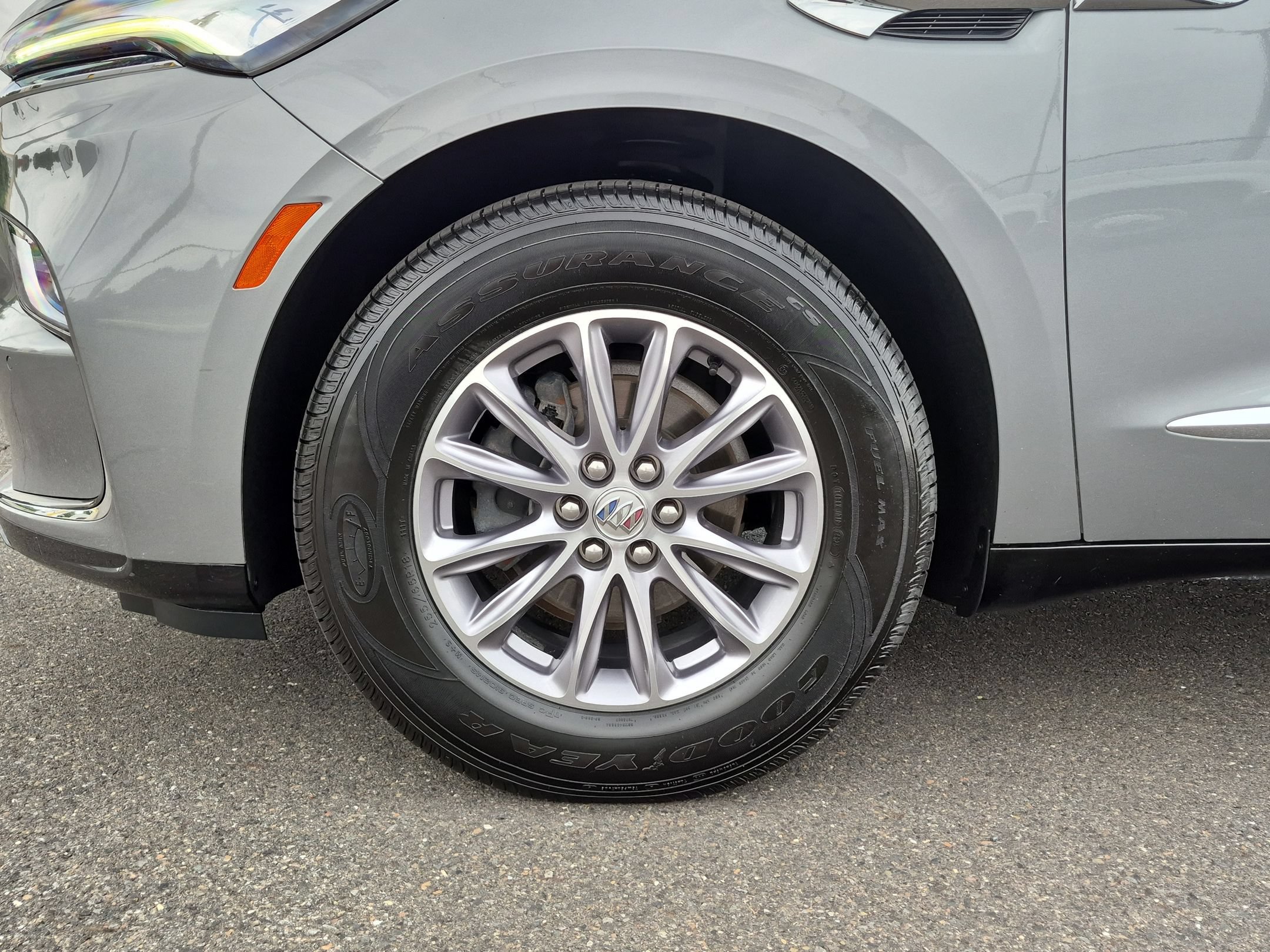 Certified 2023 Buick Enclave Essence AWD/4WD image 30