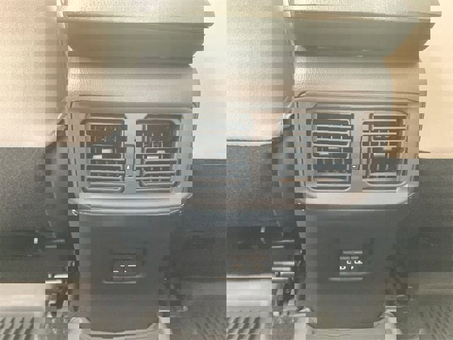 New 2025 Toyota RAV4 XLE image 32