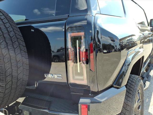 New 2026 GMC Hummer EV 2X image 10