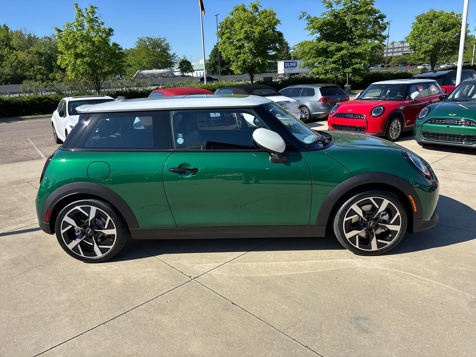 New 2026 MINI Cooper S FWD image 4