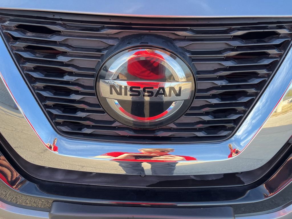 Used 2018 Nissan Rogue S image 36