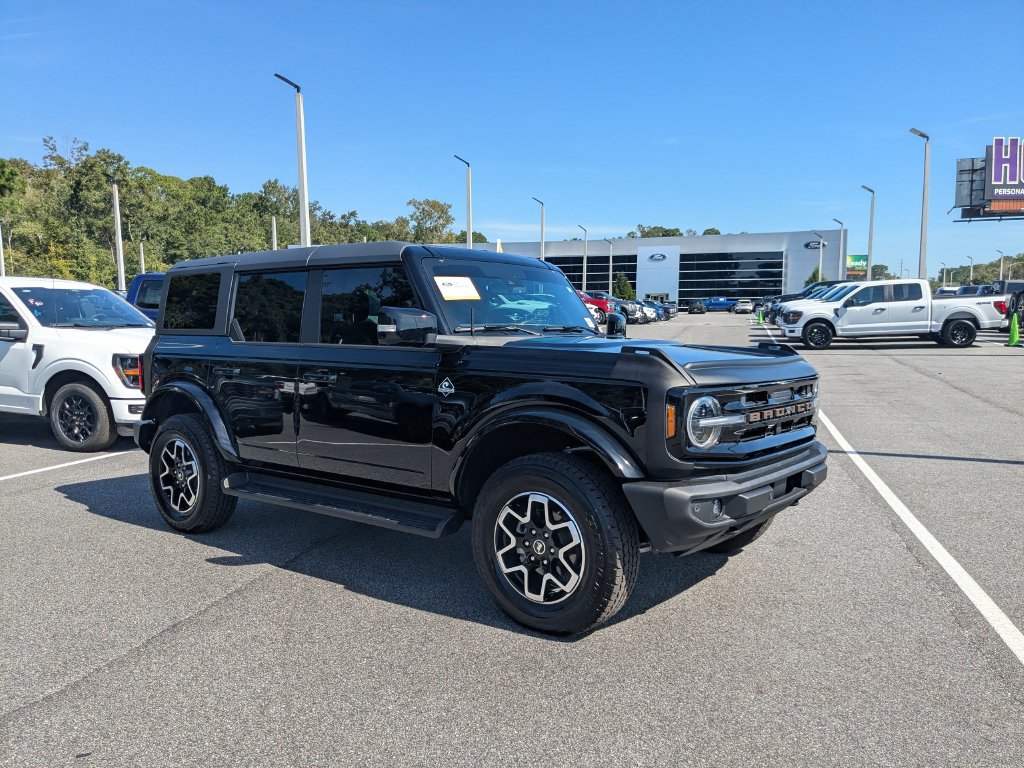 Used 2025 Ford Bronco Outer Banks AWD/4WD image 30