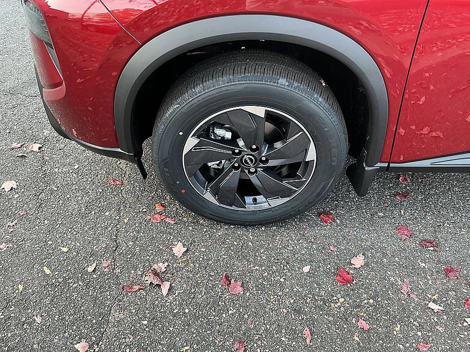 New 2026 Nissan Rogue SV image 21