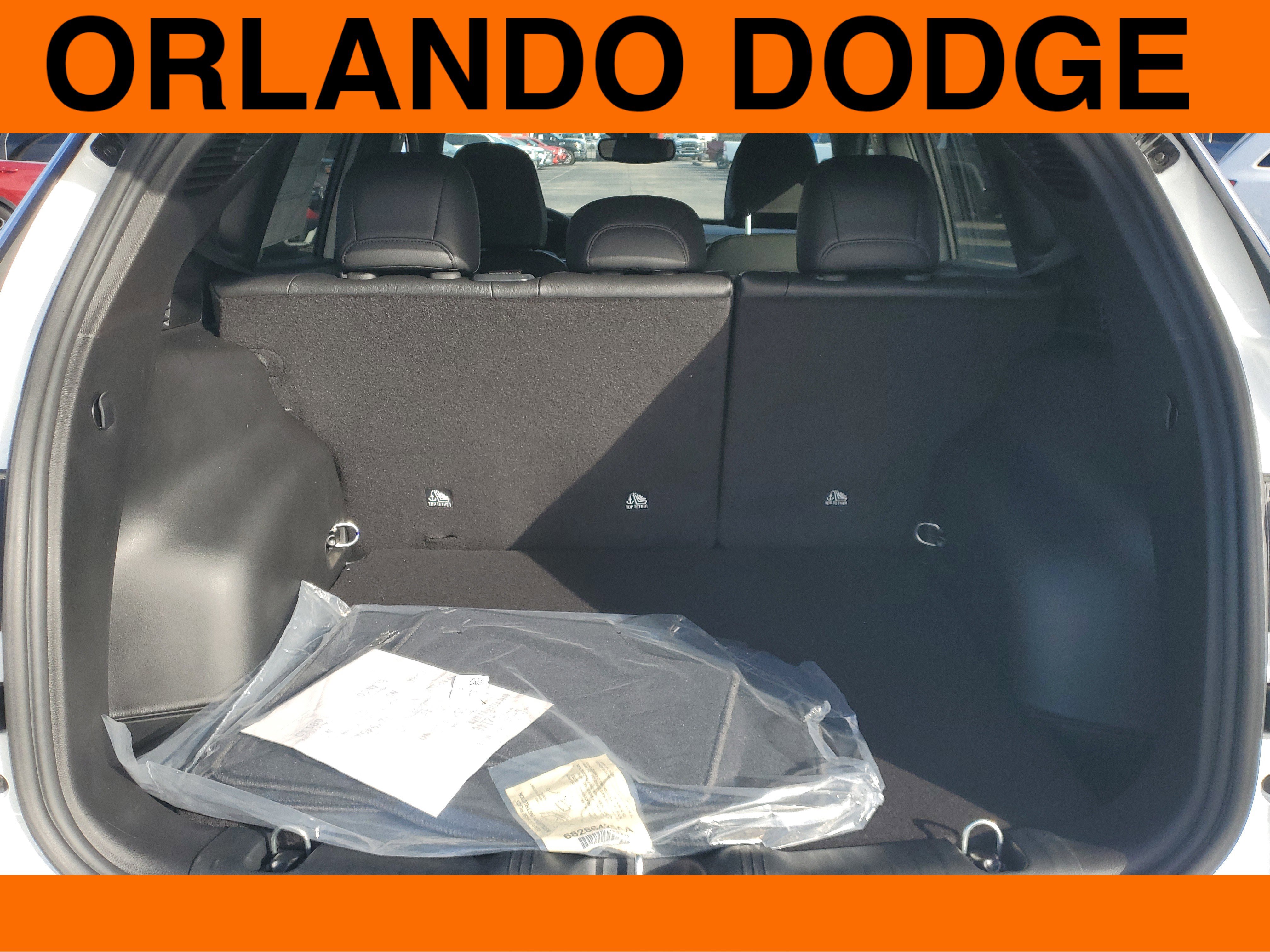 New 2026 Jeep Compass Latitude image 8