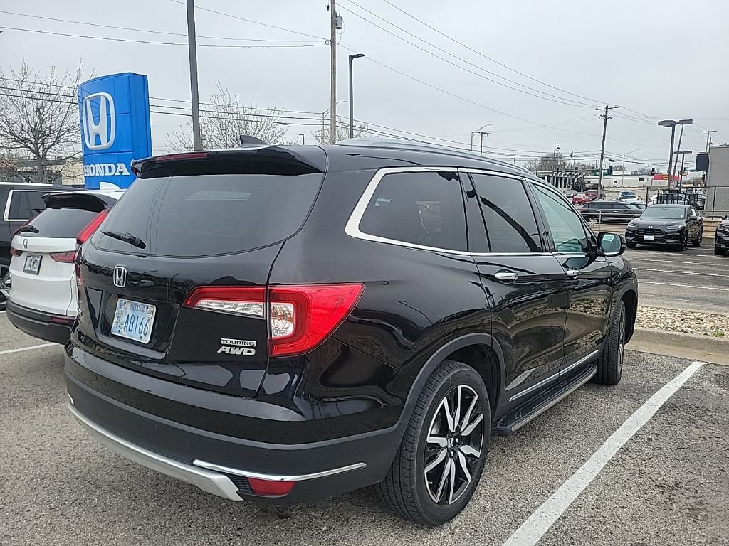 Used 2019 Honda Pilot Touring image 4
