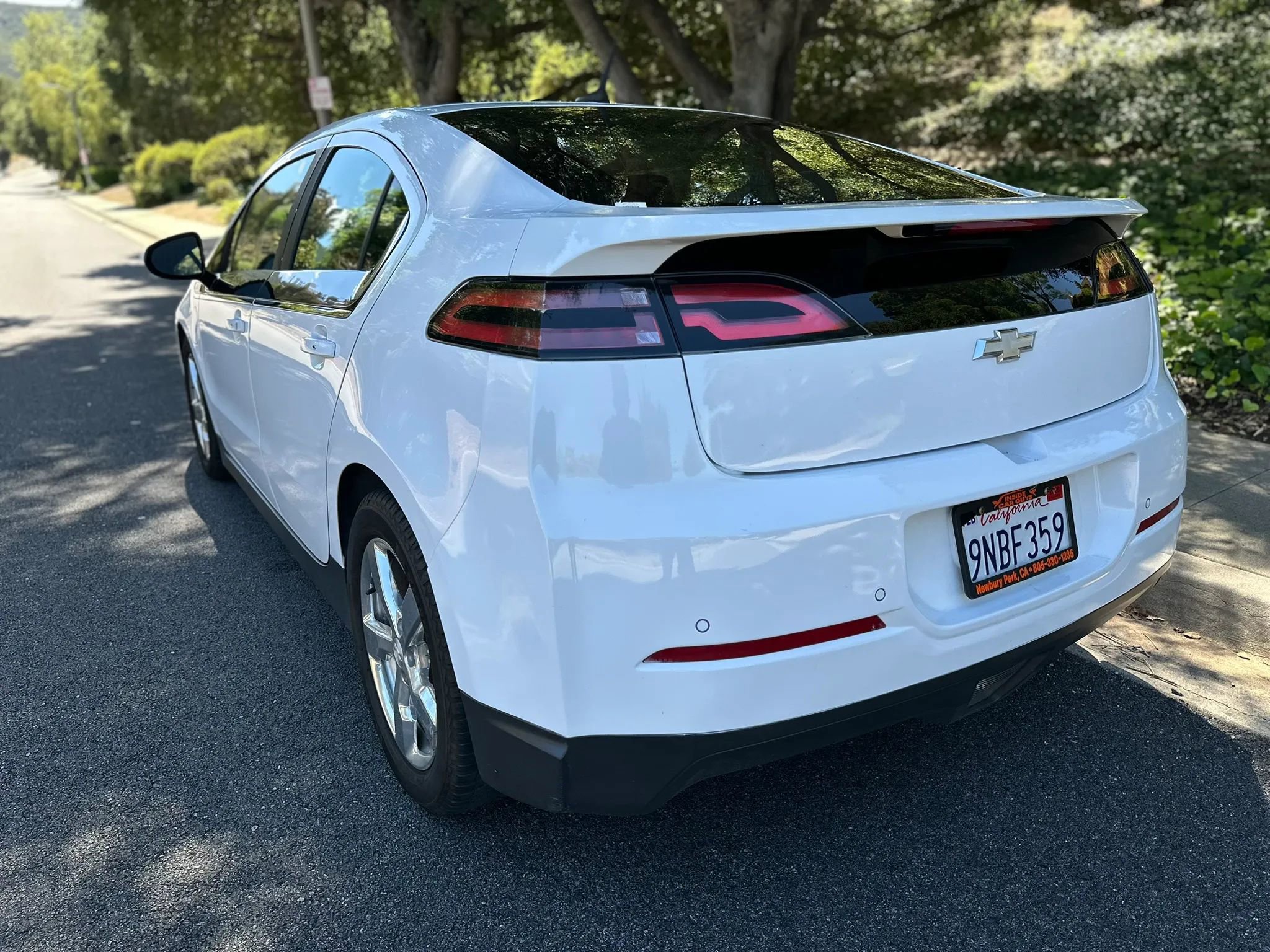 Used 2013 Chevrolet Volt Premium w/ Premium Trim Package FWD image 3