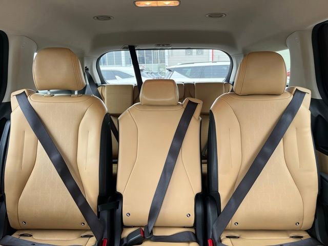 Certified 2023 Kia Carnival LX image 21