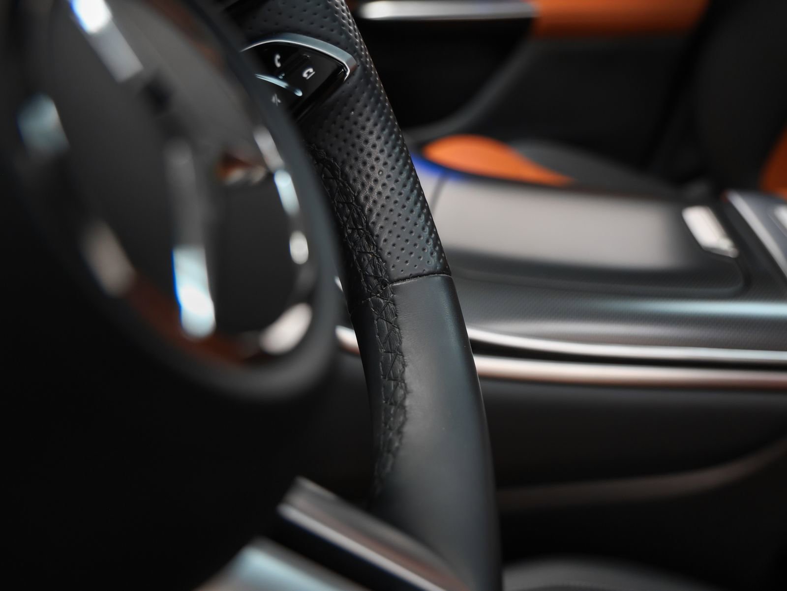 Used 2024 Mercedes-Benz GLC 300 image 38