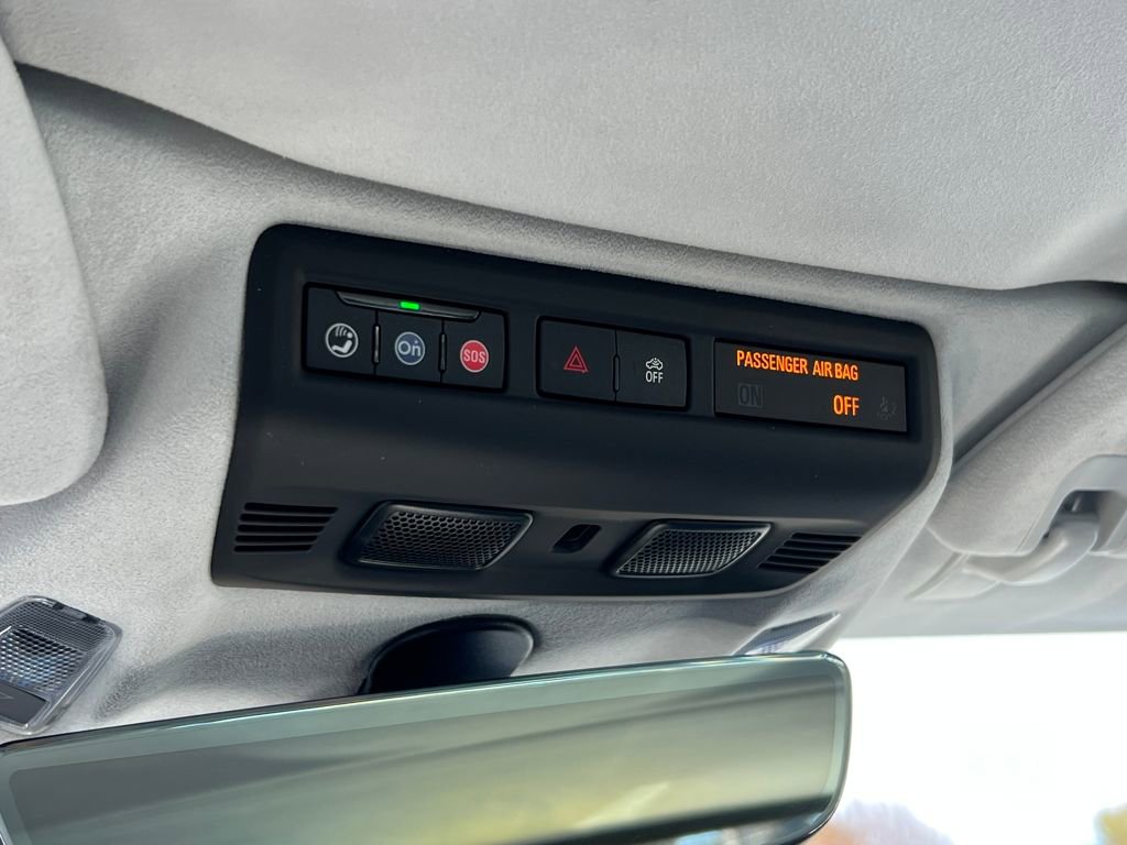 Used 2023 Chevrolet Corvette Stingray Premium Conv w/ Z51 Performance Package image 27