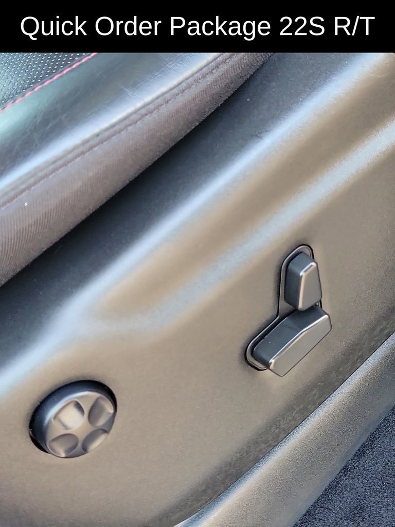 Used 2022 Dodge Durango R/T w/ Trailer Tow Group IV image 7