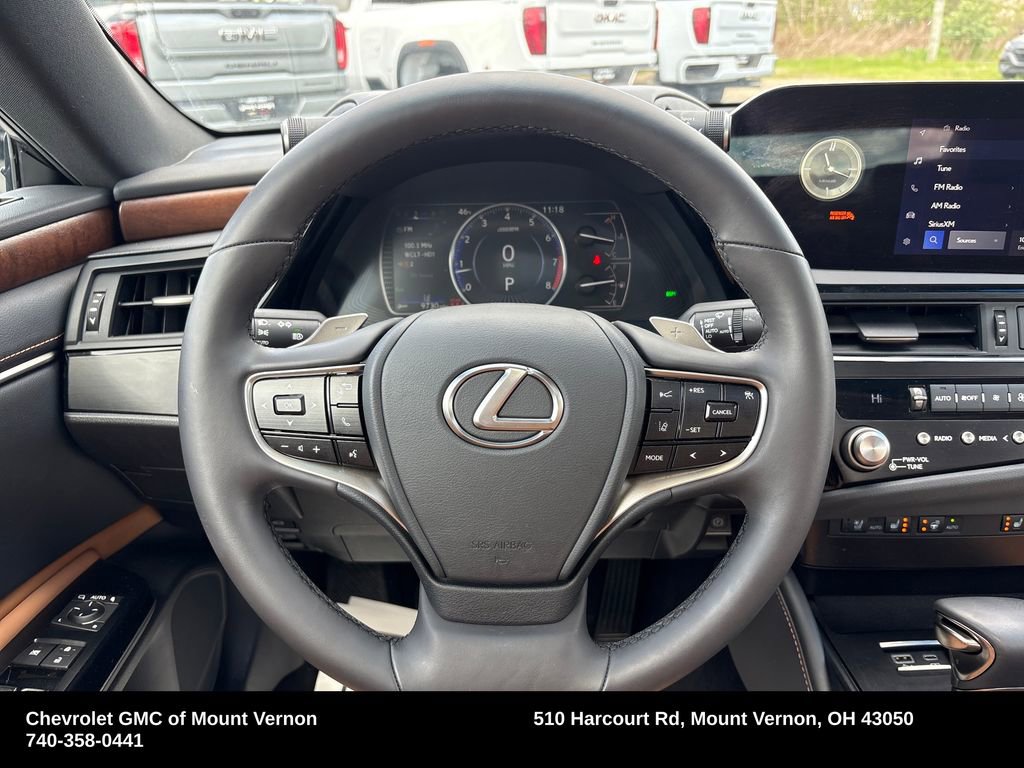 Used 2025 Lexus ES 350 w/ Premium Package image 18