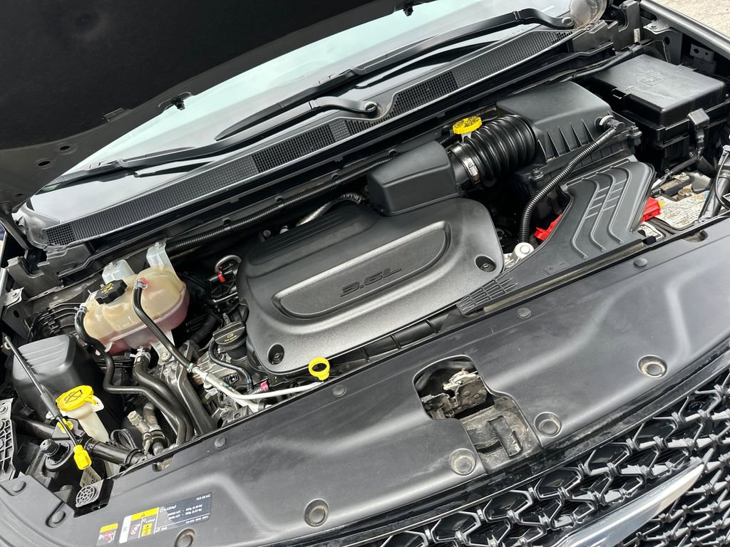 Used 2022 Chrysler Pacifica Touring-L image 21