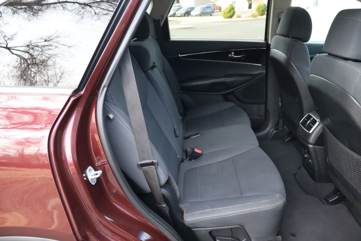 Used 2017 Kia Sorento AWD image 23