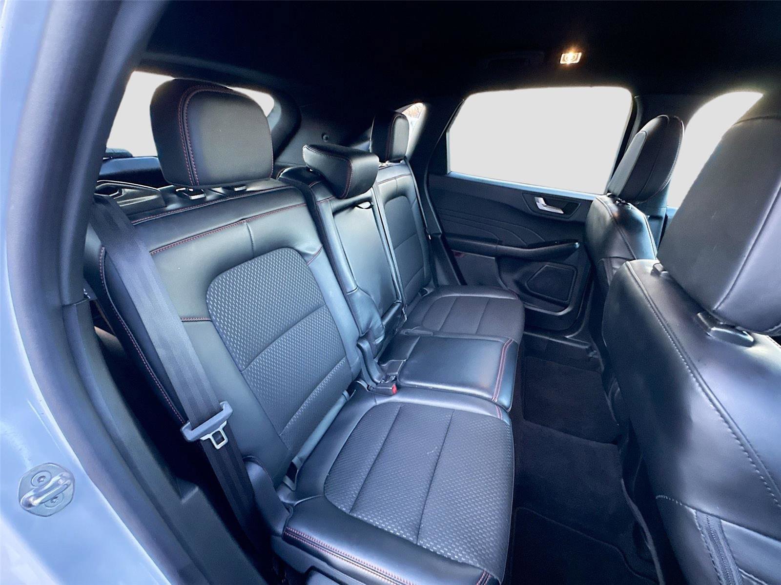 Used 2025 Ford Escape ST-Line Select image 25