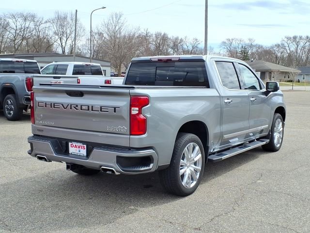 Used 2024 Chevrolet Silverado 1500 High Country w/ High Country Premium Package AWD/4WD image 3