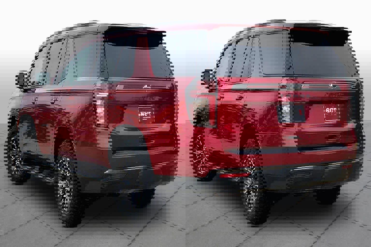 Used 2021 Chevrolet Tahoe Z71 w/ Luxury Package AWD/4WD image 12