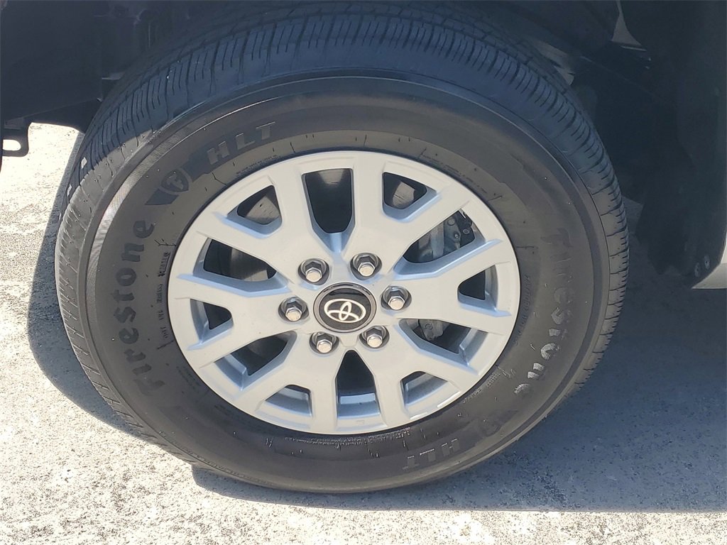 Certified 2024 Toyota Tacoma SR5 image 4