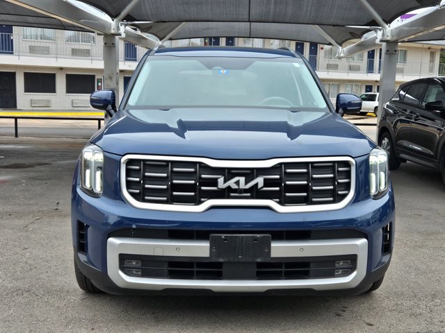 Used 2023 Kia Telluride SX Prestige image 2