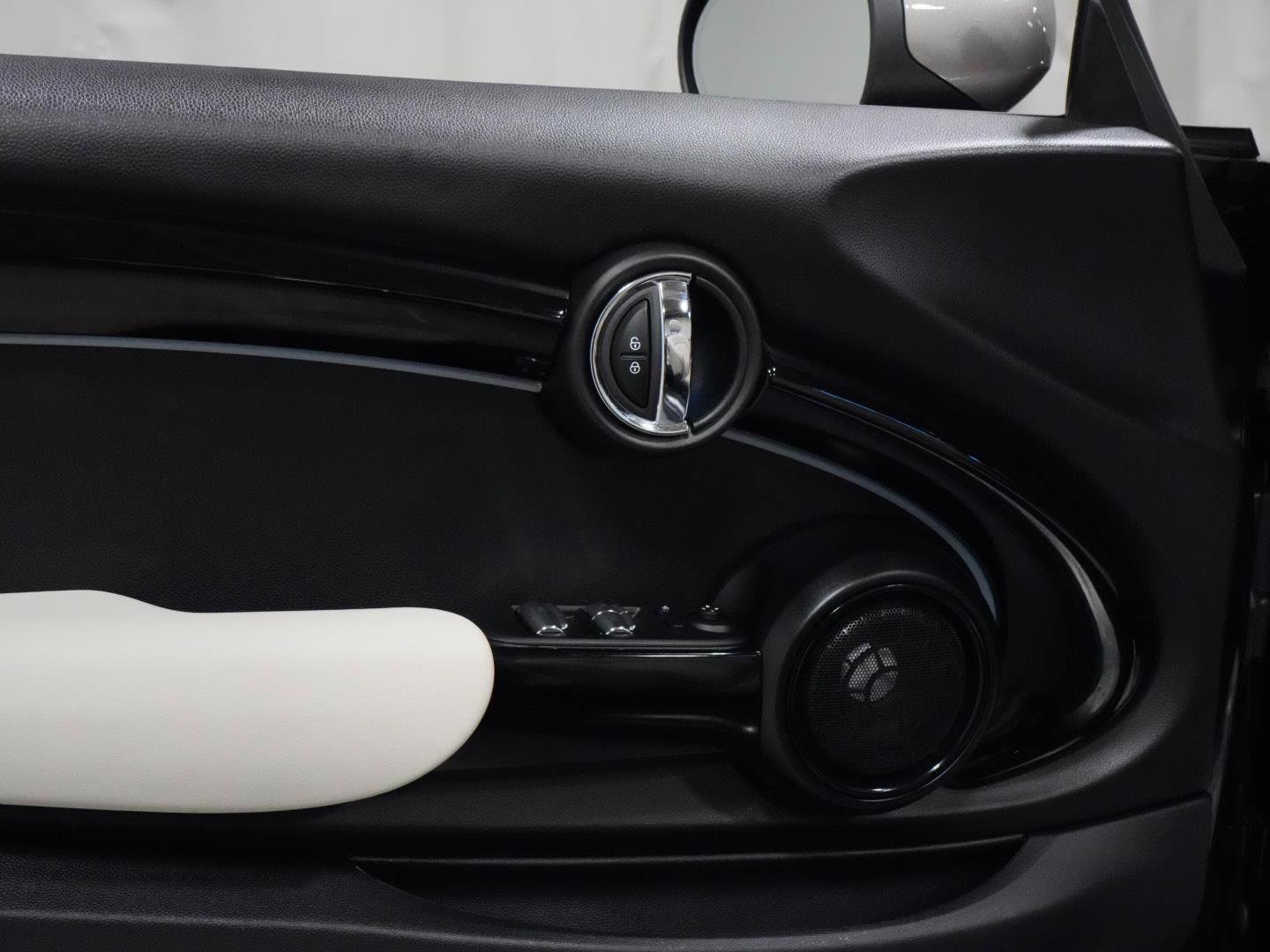 Certified 2023 MINI Cooper S image 27