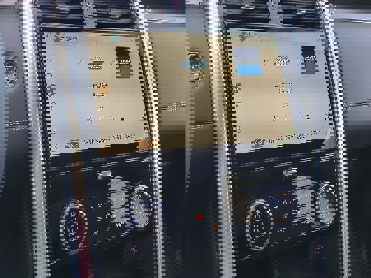 Used 2024 Land Rover Discovery Metropolitan Edition image 28