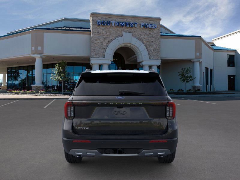 New 2026 Ford Explorer Active w/ Active Comfort Package image 5