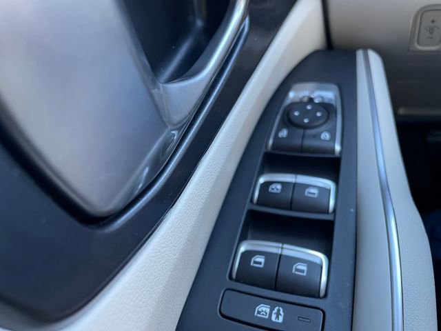 Used 2023 Kia Sorento S w/ Panoramic Sunroof Package image 19