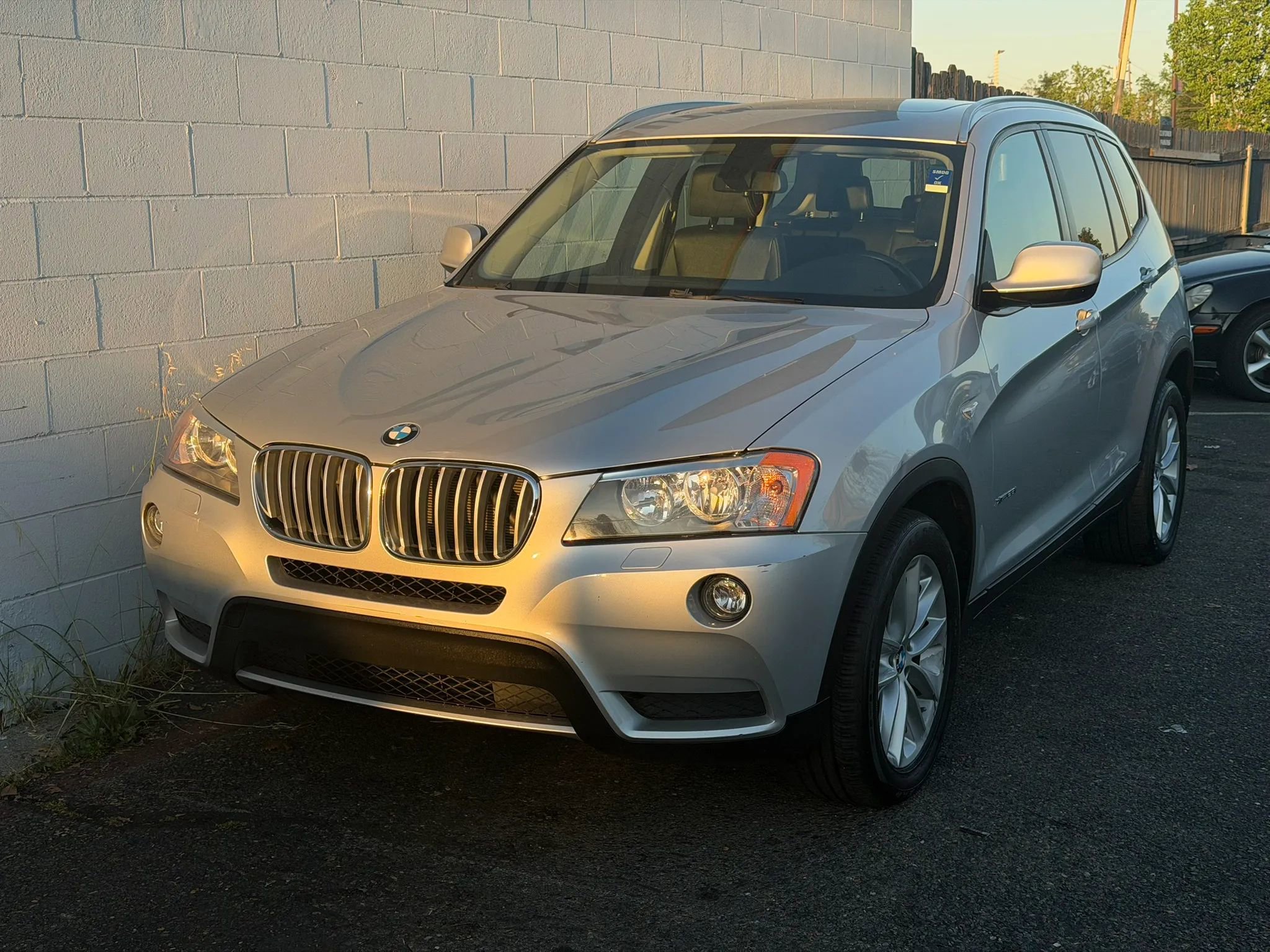 Used 2014 BMW X3 xDrive28i AWD/4WD image 2