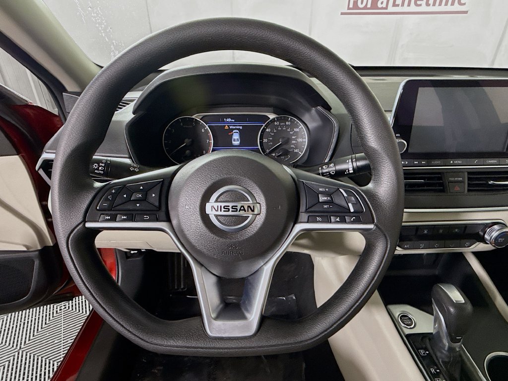 Used 2022 Nissan Altima 2.5 SV AWD/4WD image 18