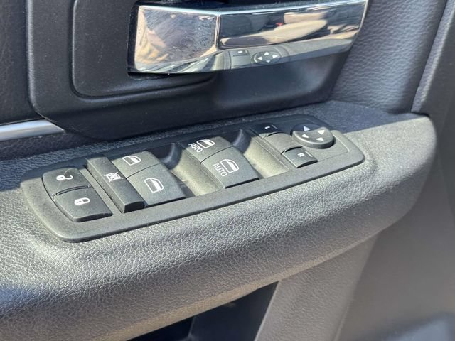 Used 2024 RAM 1500 Warlock AWD/4WD image 21