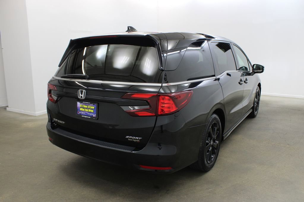 Used 2024 Honda Odyssey Sport image 5