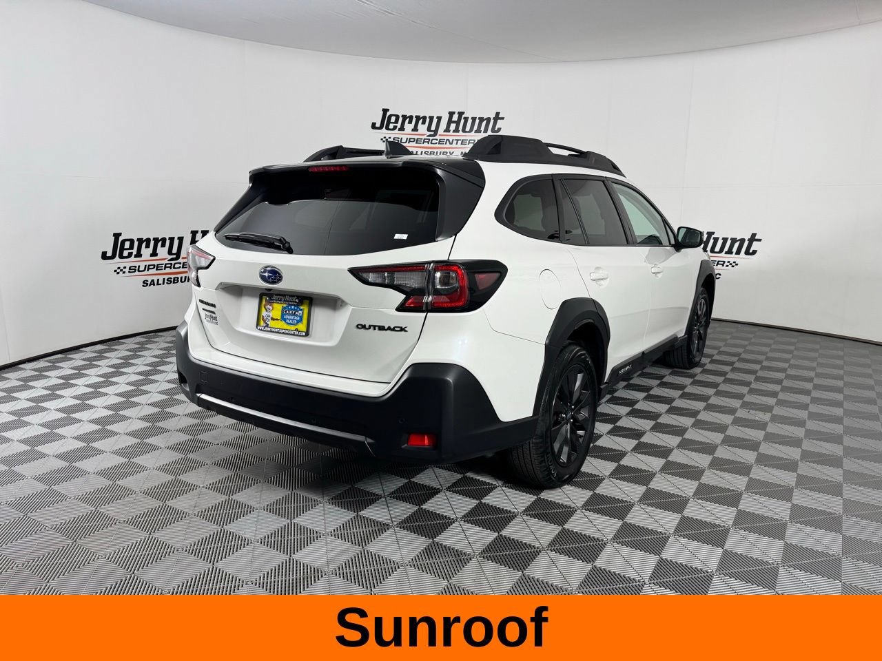 Used 2025 Subaru Outback Onyx Edition AWD/4WD image 7