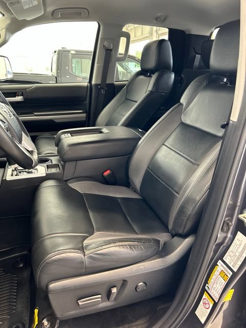 Used 2018 Toyota Tundra Limited w/ Limited Premium Package AWD/4WD image 8