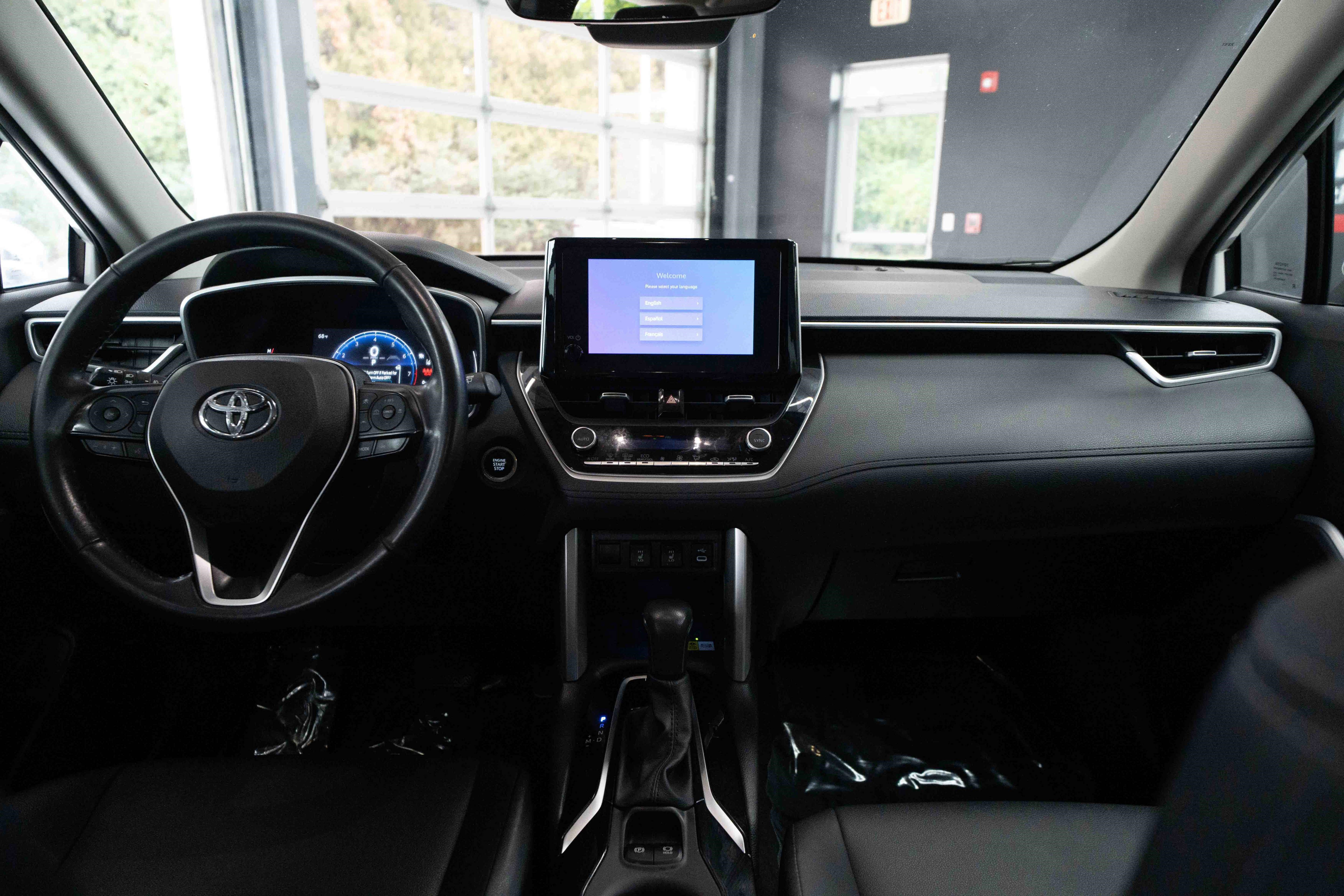 Used 2023 Toyota Corolla Cross XLE image 20