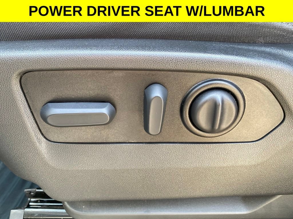 Used 2022 Chevrolet Silverado 1500 Custom w/ Safety Confidence Package RWD image 13